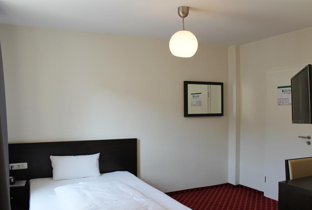 Aariana Hotel Offenbach am Main Exterior photo